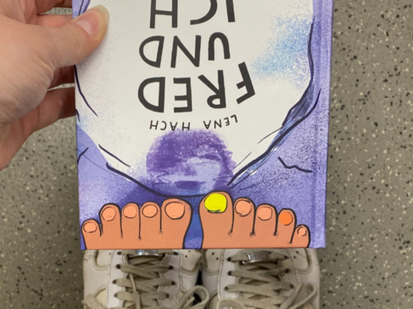 Fotowettbewerb: 'Dein Buch des Sommers in Szene gesetzt', Foto: Städtische Bibliotheken Dresden