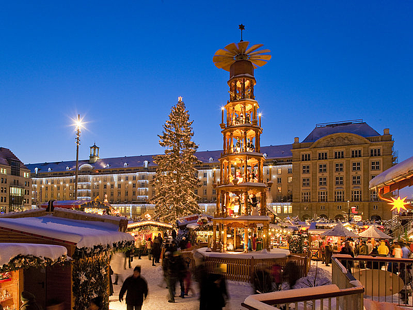 Dresdner Striezelmarkt, Foto: Mediaserver Dresden, Diettrich Dresdner Striezelmarkt, Foto: Mediaserver Dresden, Diettrich