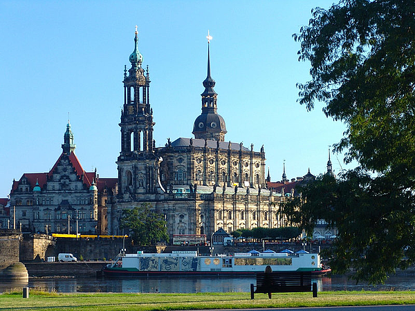 Kathedrale Sanctissimae Trinitatis Katholische Hofkirche), Foto: pixabay.com