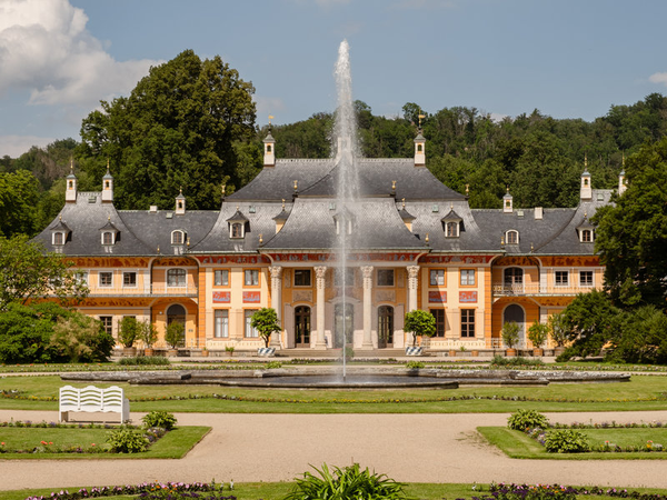Schloss Pillnitz, Foto: Antoin Bonin (DML-BY) Schloss Pillnitz, Foto: Antoin Bonin (DML-BY)
