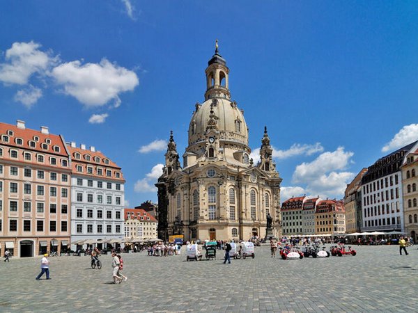 Neumarkt in Dresden mit Frauenkirche, Foto: Frank Exß (DML-BY)