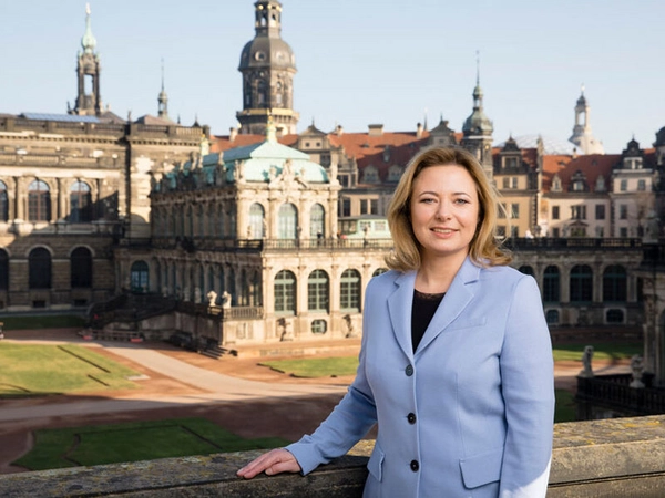Corinne Miseer, Geschäftsführerin Dresden Marketing GmbH. Im Dresdner Zwinger. Foto: 2020 Sven Döring Corinne Miseer, Geschäftsführerin Dresden Marketing GmbH. Im Dresdner Zwinger. Foto: 2020 Sven Döring