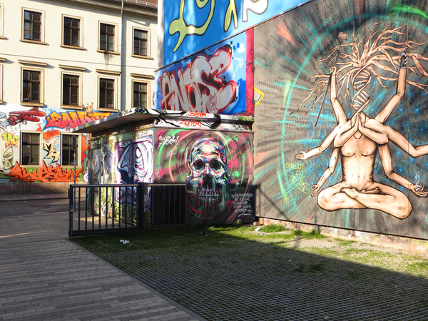Neustadt Street Art Graffiti am Scheune Club, Foto: Christoph Münch (DML-BY-NC) Neustadt Street Art Graffiti am Scheune Club, Foto: Christoph Münch (DML-BY-NC)